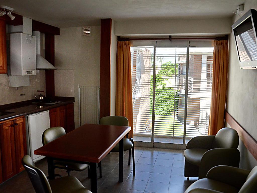 Nuna Ayni Apartments ألتا جراسيا الغرفة الصورة